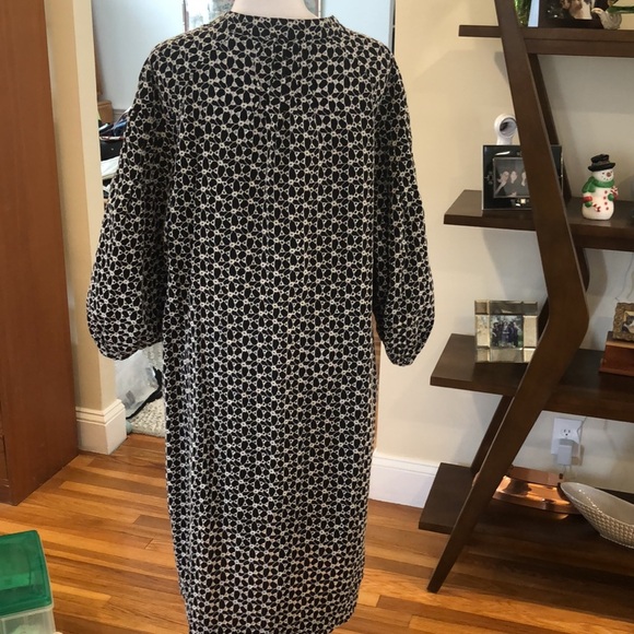 WRAP London black & white button close dress with open front pockets.  Size 18. - Picture 7 of 11